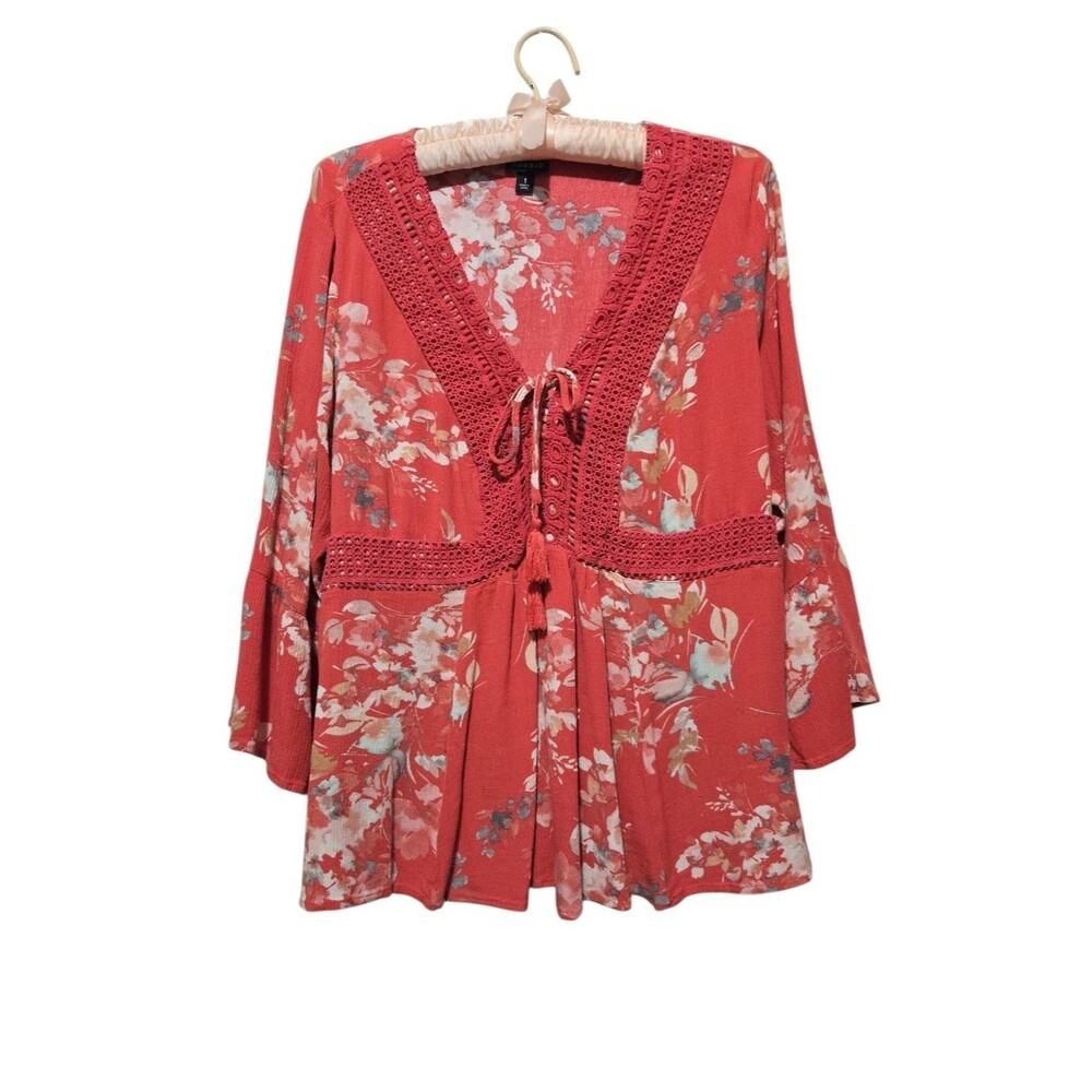 Torrid Lace Up Babydoll Floral Coral Crinkle Gauze Crochet Boho Tassel Top 1X